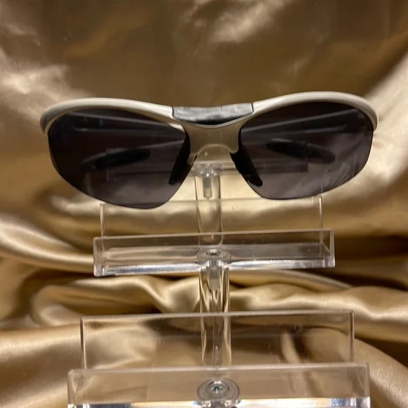 Formula 1 racing ? custom sunglasses UNISEX Amazon.com : F1 Formula 1 Eyewear Gold Collection  main image 2
